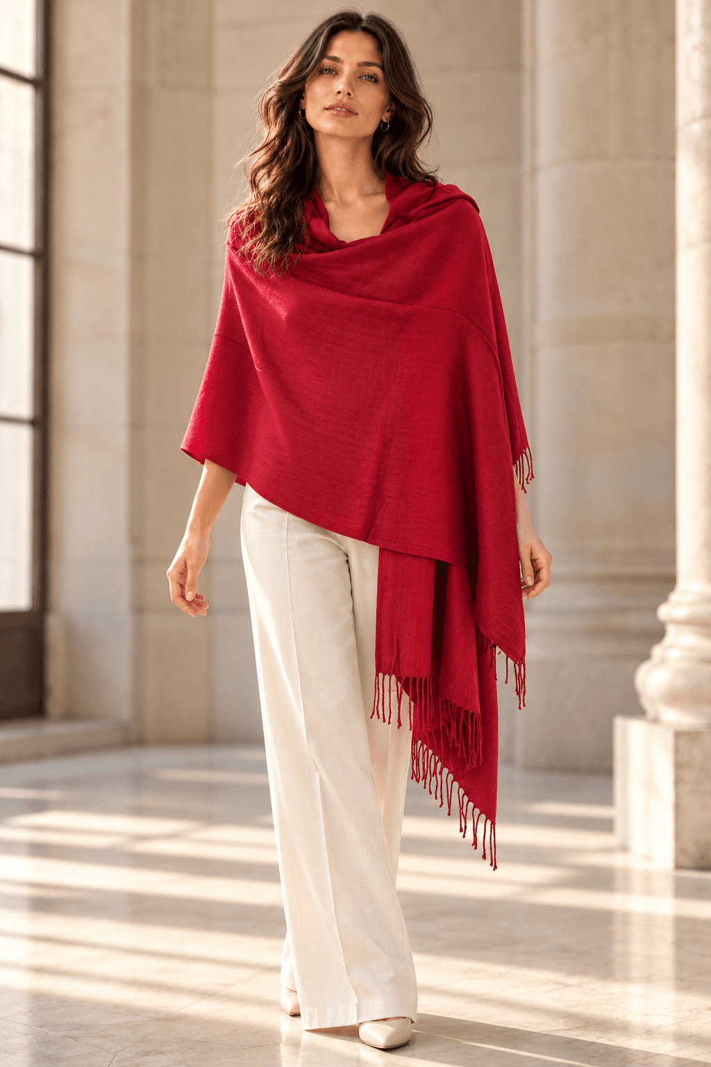 Chalina roja lisa con flecos