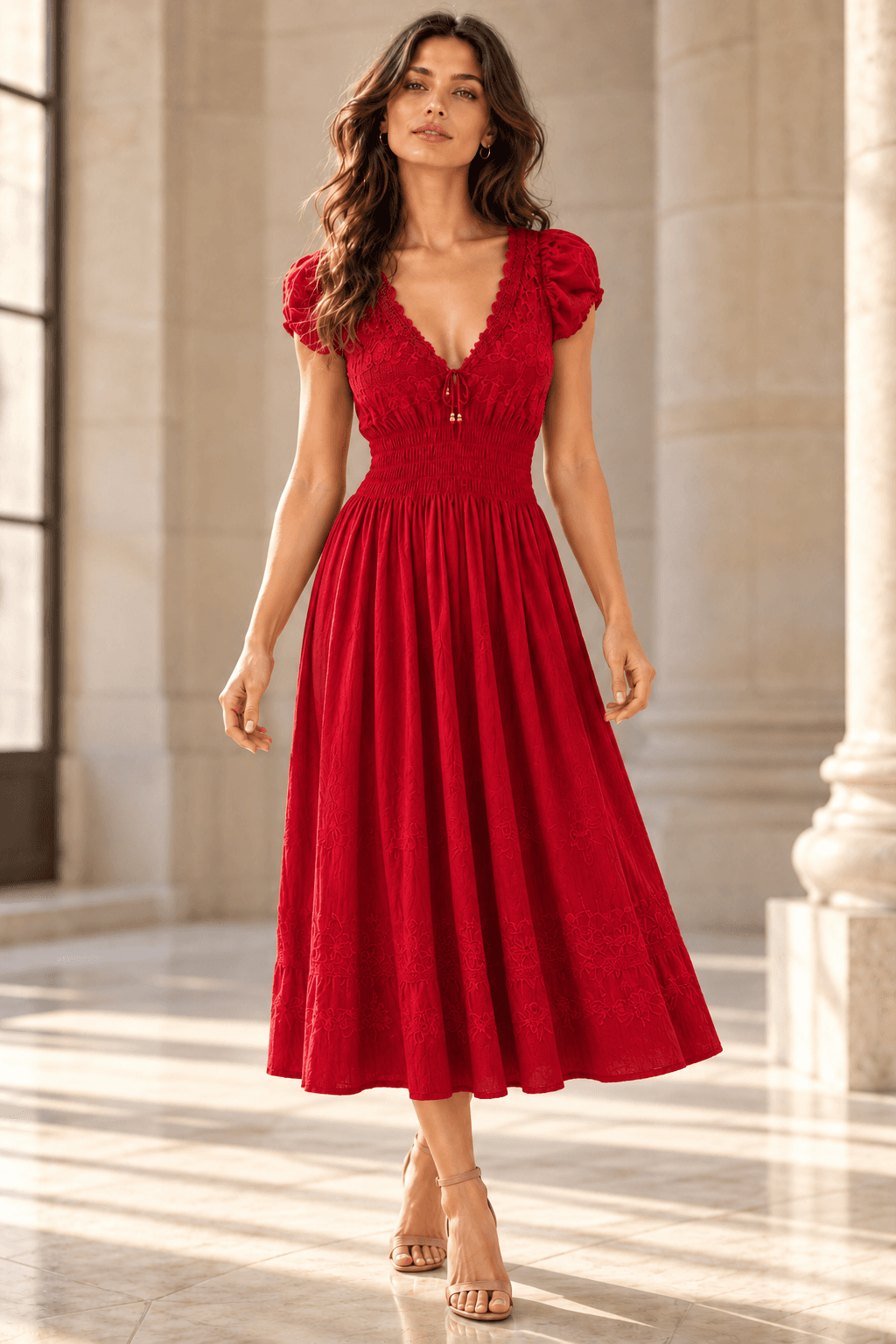 Vestido rojo largo con cintura fruncida